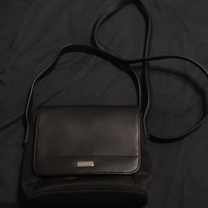 New never used no tag Hillard and Hanson purse
